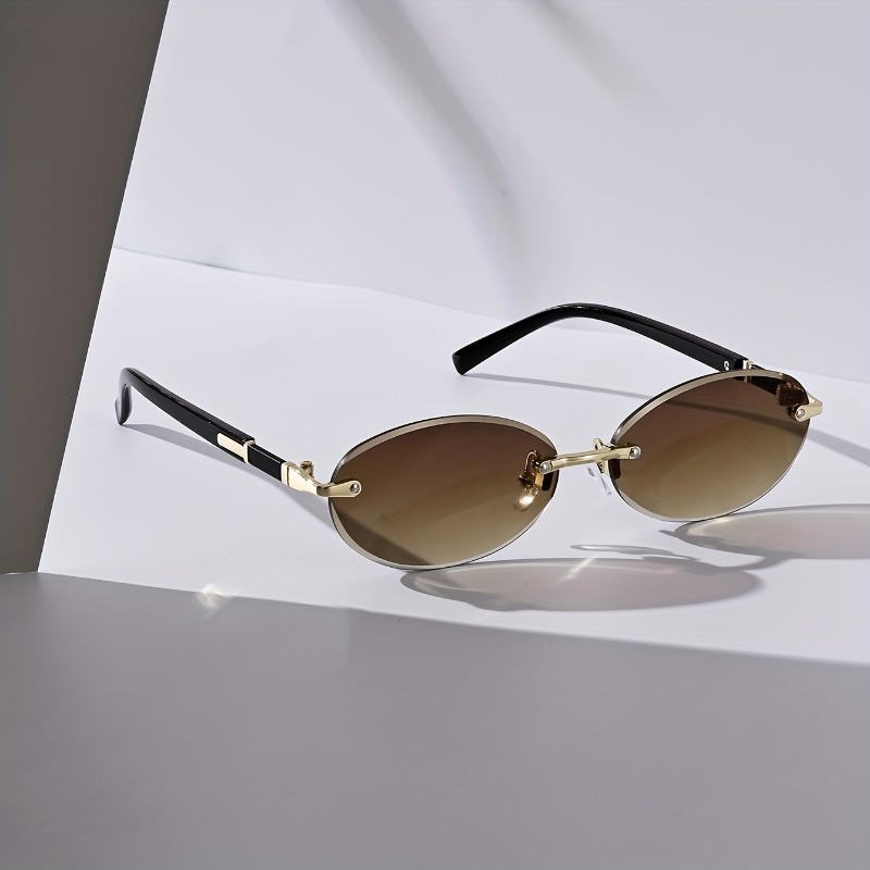 Sexy Small Oval Punk Sunglasse - Metal Photo Panel recensie en prijs